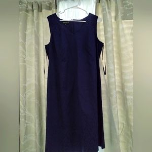 Beautiful dress I had got this dress and was just too big for me🎄